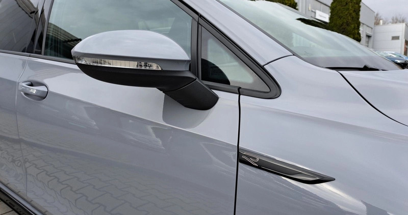 Volkswagen Golf cena 184150 przebieg: 1, rok produkcji 2024 z Łódź małe 562